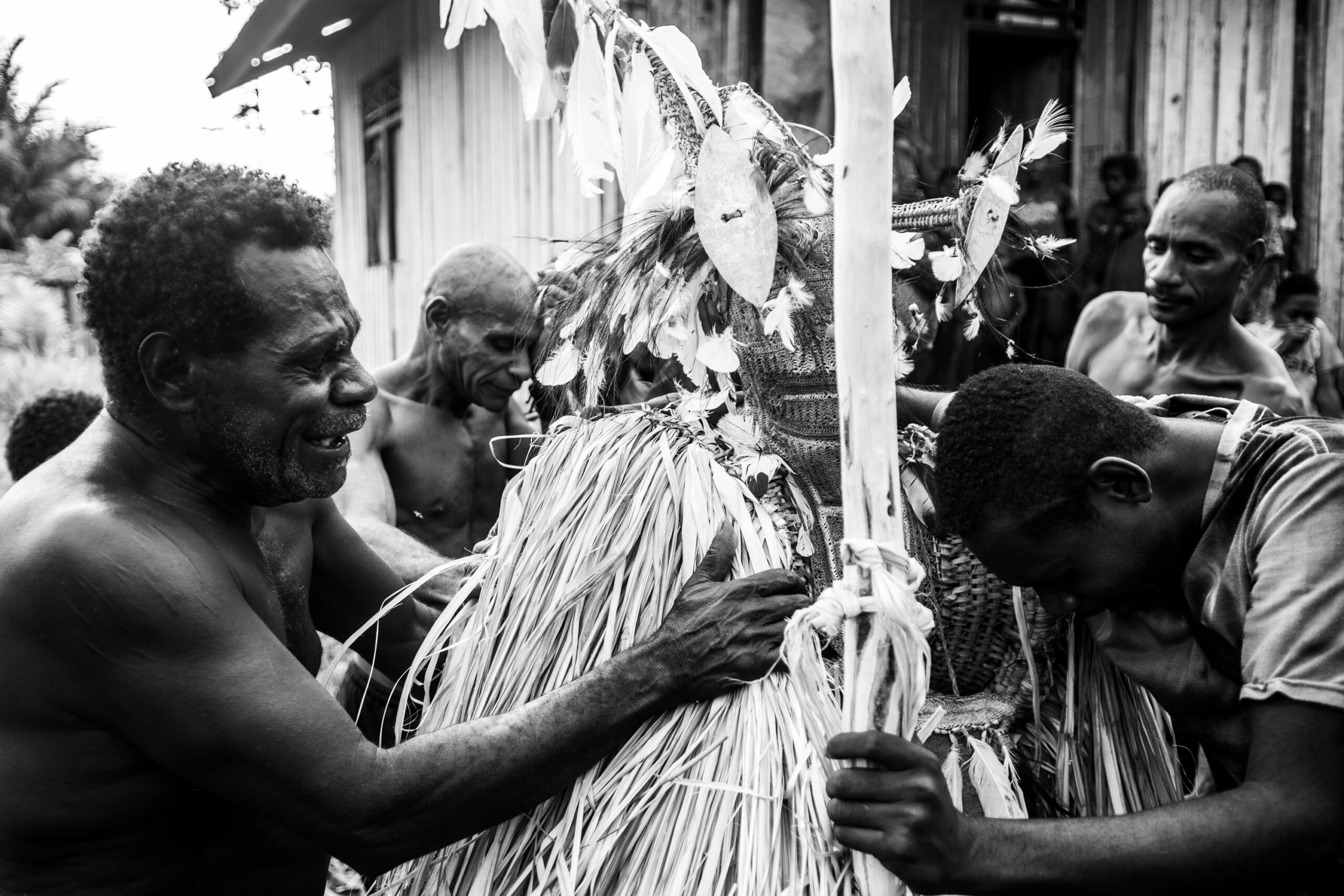 Taksa, letting go of his longing for the spirit of his father, who is visiting.